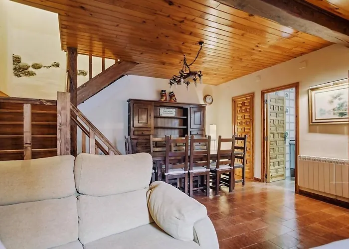 Arix By Cardi Semesterbostad *